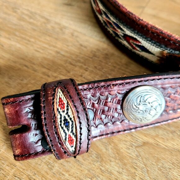 Wrangler handcrafted in Mexico Genuine top grain leather Western belt. - Picture 3 of 10